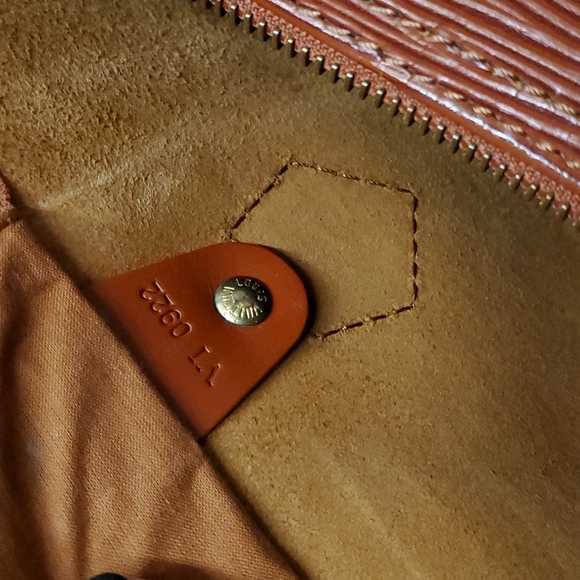 LV Speedy 35 - Picture 11 of 12